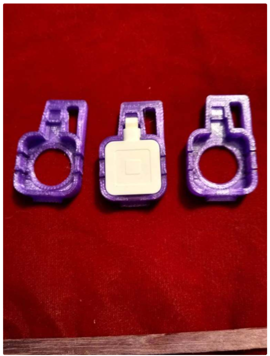 Square Card Reader Keychain Holder Android / Apple Versions