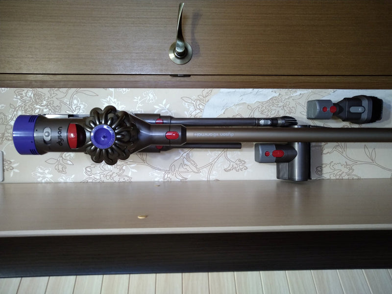 Dyson V8 Wall Mount for Attachments Life Hack Storage